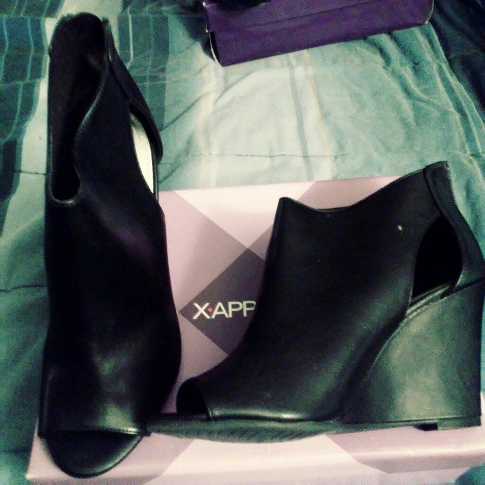 Women's shoes